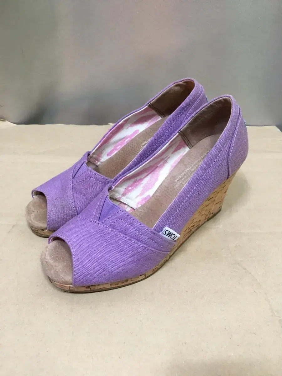 Purple toms shop